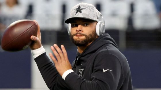 What will Cowboys do with Dak Prescott's contract?