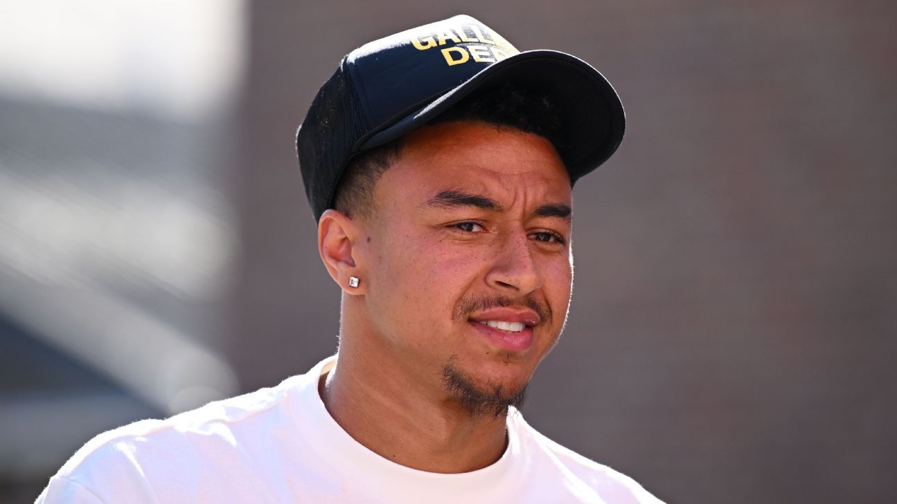 Why clubs want players like Lingard, not Arthur, in January