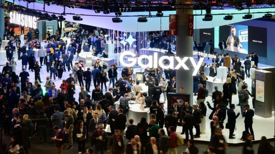 Samsung Bendable Smartphone & Rollable Display Speaker showcased at MWC 2024