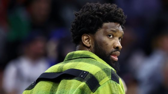 76ers' Joel Embiid out at least 4 weeks after knee procedure