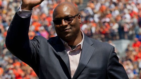 Ex-MLB, NFL standout Bo Jackson gets $21M in blackmail, stalking case