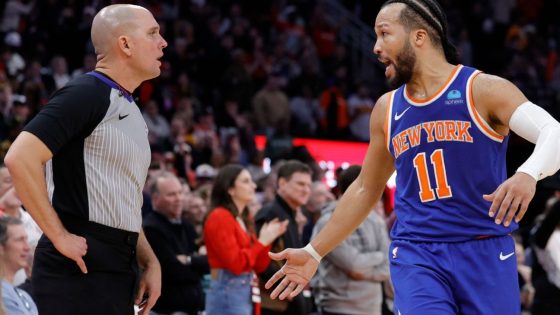 Knicks protest loss - After Brunson's controversial foul, New York could join an exclusive club