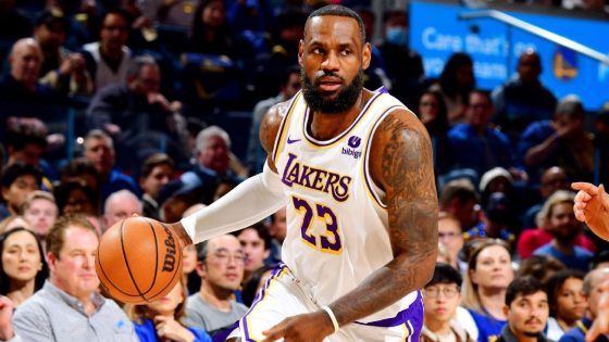 LeBron James won't ask for trade or be traded by Lakers, agent says