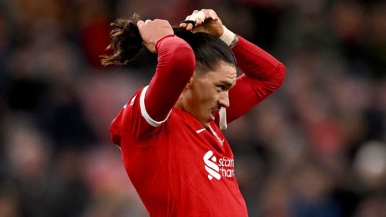Liverpool's Núñez 'upset' after hitting post four times - Klopp