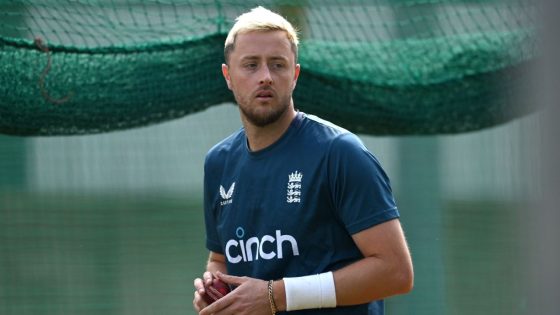 Ollie Robinson in line for recall as England weigh up bowling balance