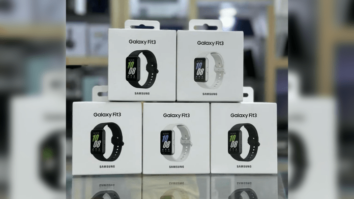 Galaxy Fit 3 retail box