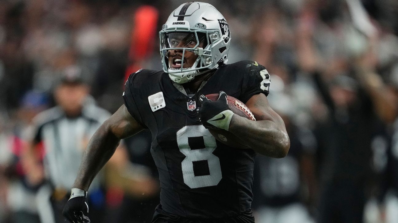 Sources - Franchise tags unlikely for Josh Jacobs, Saquon Barkley