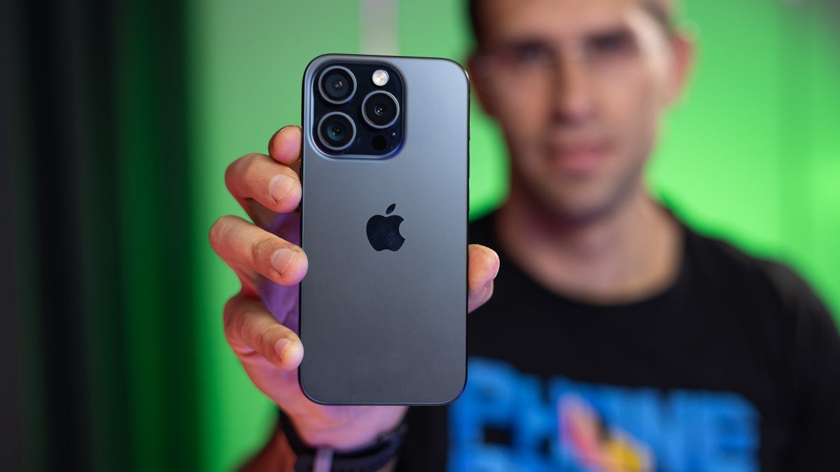 The update to iOS 17.4 is draining some iPhone users' batteries