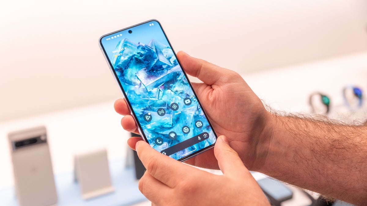 Google preemptively marks Pixel's scrolling stutter issue as fixed on Android 15
