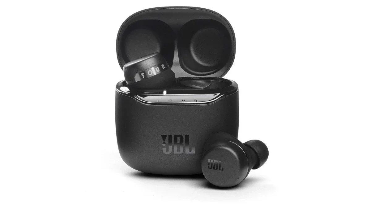 Amazon slashes 50% off the premium JBL Tour PRO+, making them dirt cheap and a real bargain