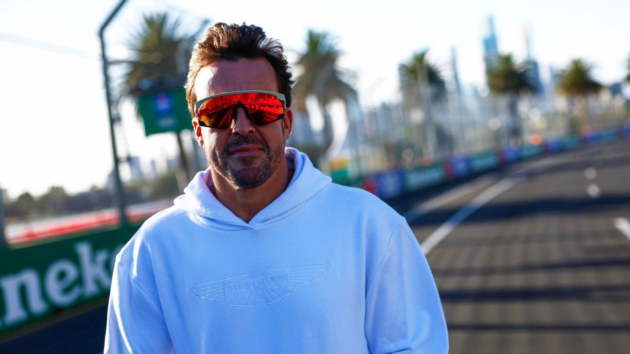 Australia Paddock Diary: Alonso plays politician, Bottas' homecoming