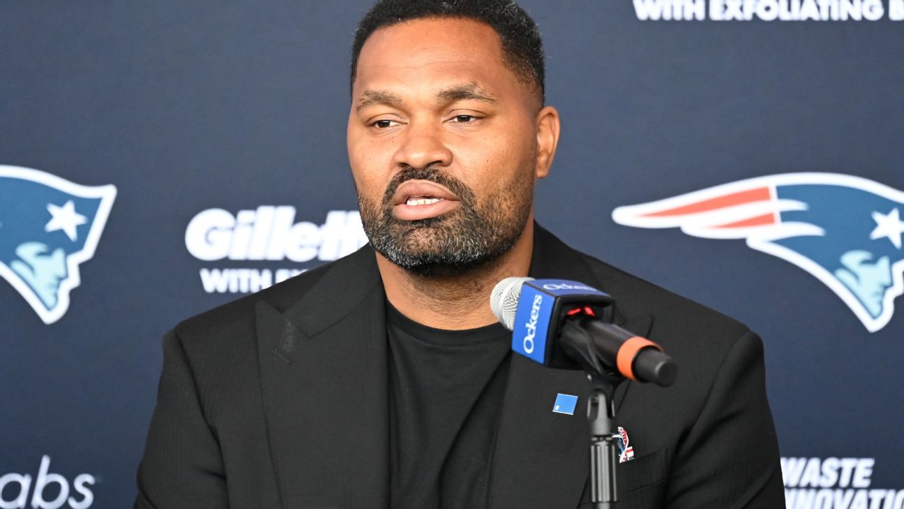 Mayo: Patriots 'still open' to trade offers for No. 3 pick
