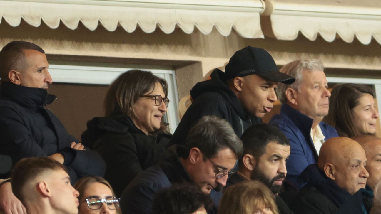 Mbappé holds clear-the-air talks with PSG boss - sources
