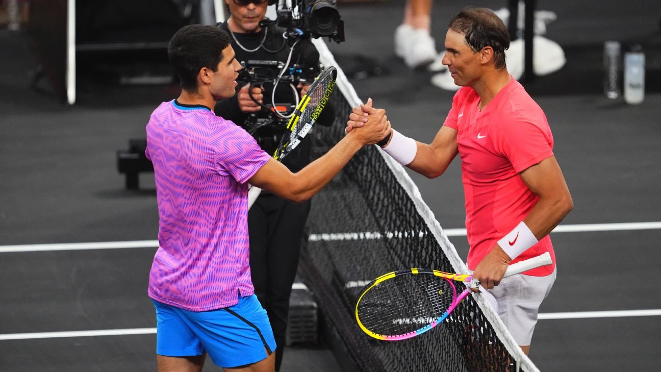 Nadal shows no issues with hip in exhibition loss to Alcaraz