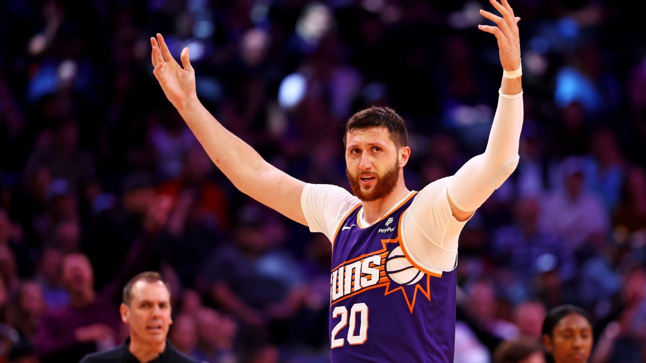 Nurkic irked by officials after setting Suns' rebound record