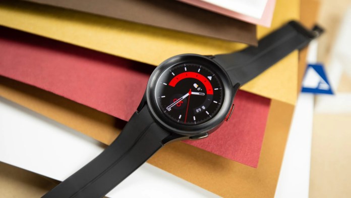 Samsung Galaxy Watch could opt for Apple Watch-like Square Displays