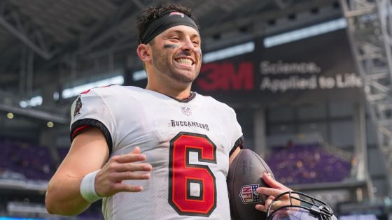 Sources: Buccaneers, Baker Mayfield agree on 3-year, $100M deal